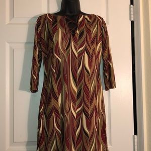 043. Multicolor 3/4-sleeve sheath with side slits